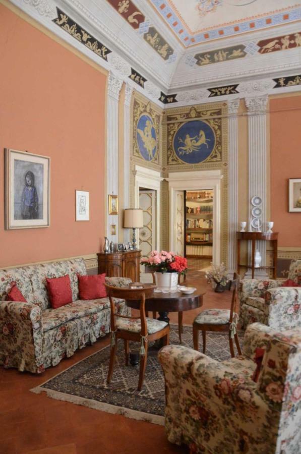 Residenza Storica Palazzo Ricciarelli Villa Volterra Buitenkant foto